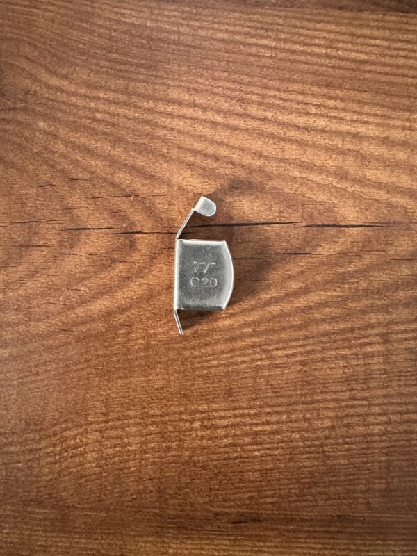 Single Piece seam stitching foot , Magnetic Sewing Guide for Sewing Machine, Magnetic Guide Sewing Accessories, Universal Magnetic Sewing Guide - Image 2